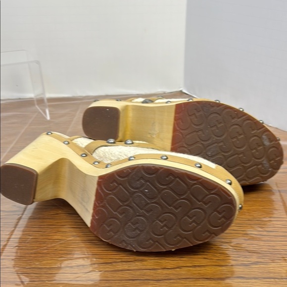 UGG Tan and Cream Mules with Chunky Heel - Picture 4 of 6